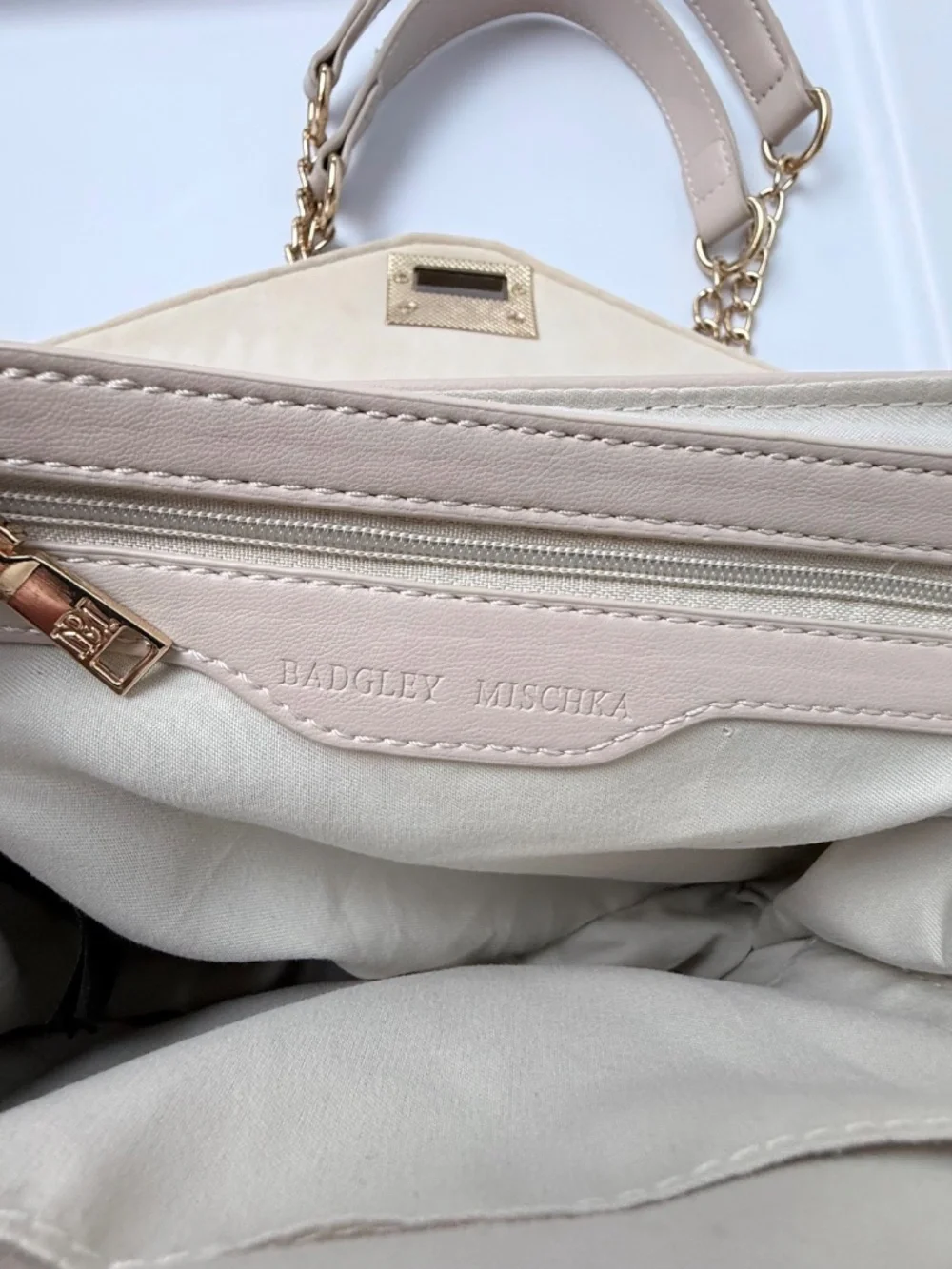 Badgley Mischka Quilted Crossbody Purse Bag Creme